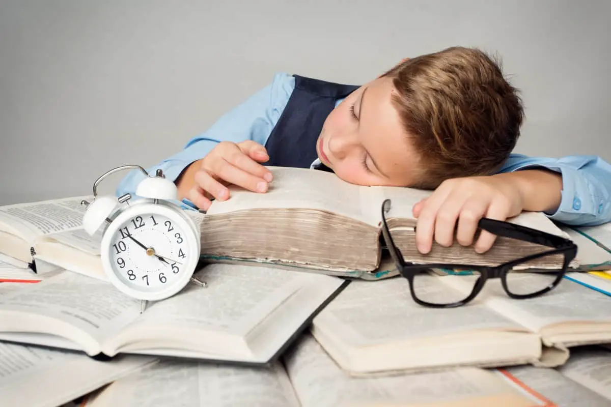 how-to-fall-asleep-the-night-before-an-exam-every-time-the-productive